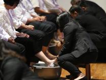 Kamis Putih: Yesus yang Melayani dan Mengasihi